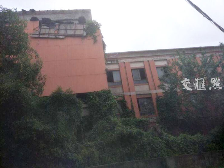 南京棲霞幕府東路一會(huì)所塌方 南京棲霞幕府東路一會(huì)所塌方