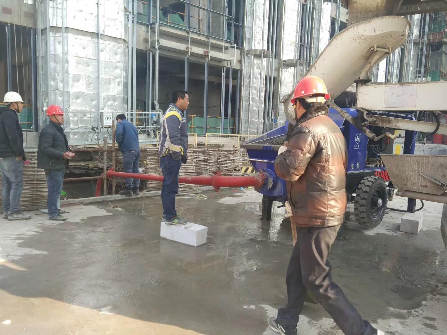 高效細石混凝土泵施工現場 高效細石混凝土泵施工現場