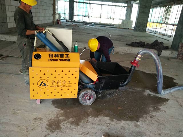 二次構(gòu)造柱泵施工現(xiàn)場 二次構(gòu)造柱泵施工現(xiàn)場