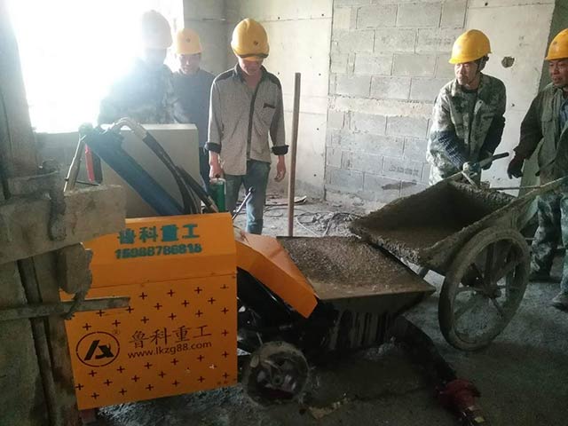 二次構(gòu)造柱泵施工現(xiàn)場(chǎng) 二次構(gòu)造柱泵施工現(xiàn)場(chǎng)
