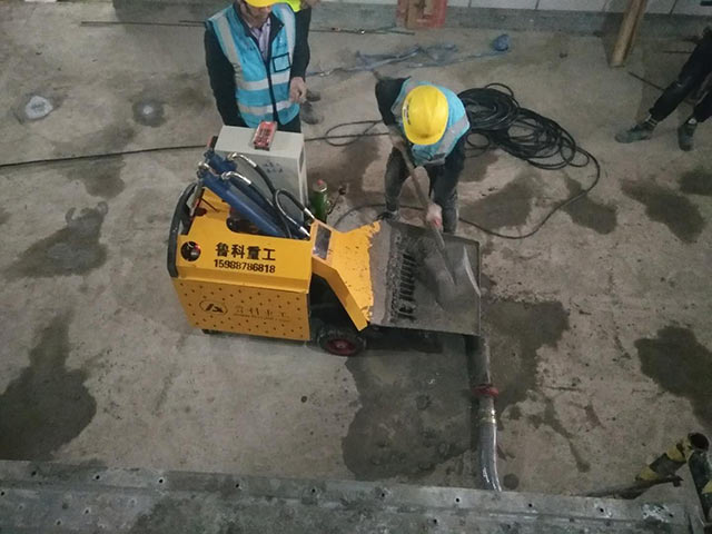 小型二次構(gòu)造柱泵施工 小型二次構(gòu)造柱泵施工