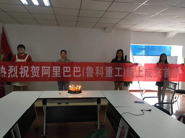 小型混凝土輸送泵廠家 小型混凝土輸送泵廠家