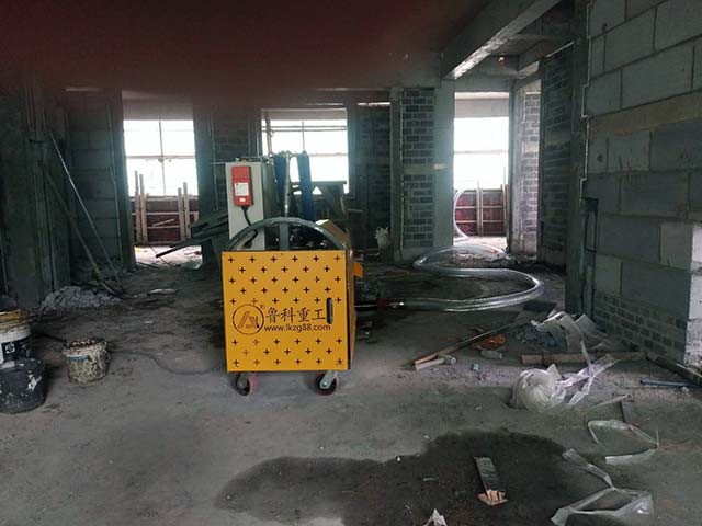 小型混凝土輸送泵施工 小型混凝土輸送泵施工