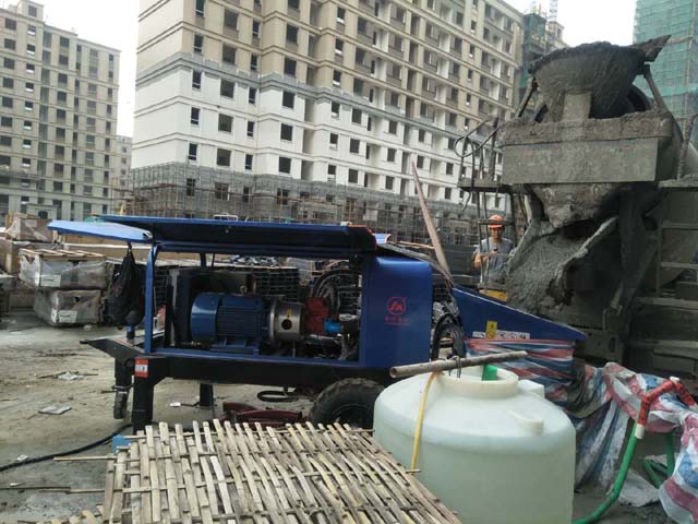 全能型細石混凝土泵 全能型細石混凝土泵
