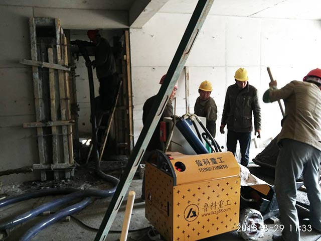二次構造小型柱輸送泵 二次構造小型柱輸送泵