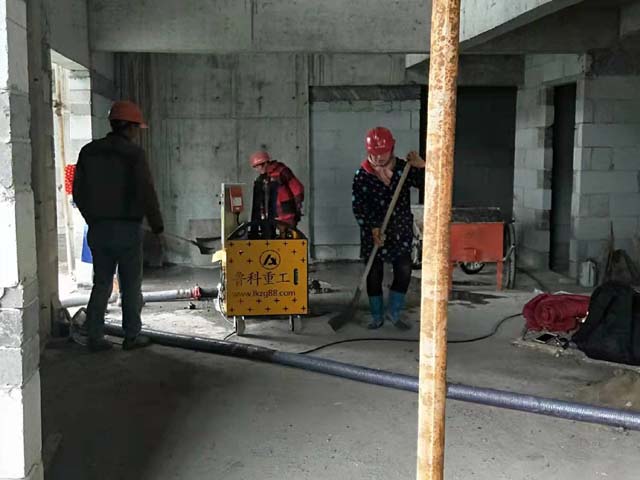 二次構(gòu)造柱泵上料機(jī) 二次構(gòu)造柱泵上料機(jī)