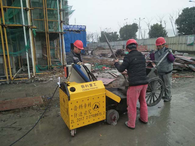 二次構(gòu)造柱泵上料機(jī) 二次構(gòu)造柱泵上料機(jī)
